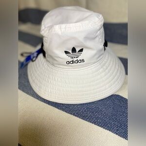 NWT Adidas Victory Bucket Hat White SZ S/M